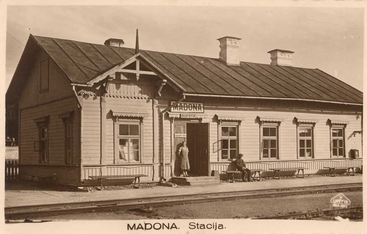 Madonas dzelzceļa stacijai 125