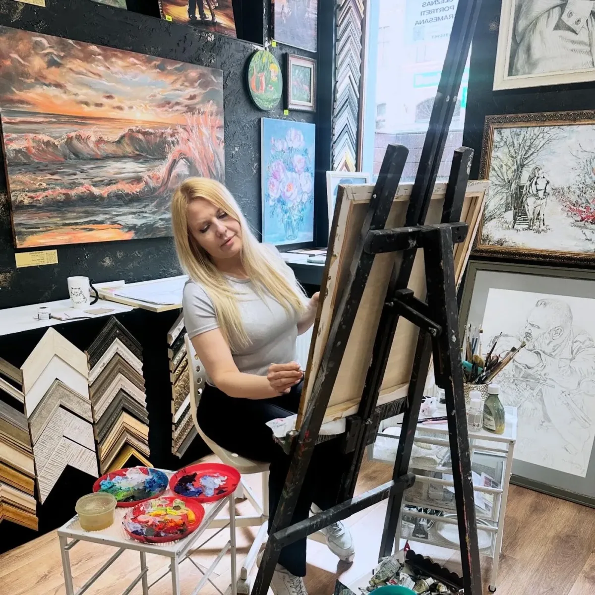 ART vakars mākslinieka studijā Rīgas centrā | Svētki, draugi, gleznošana