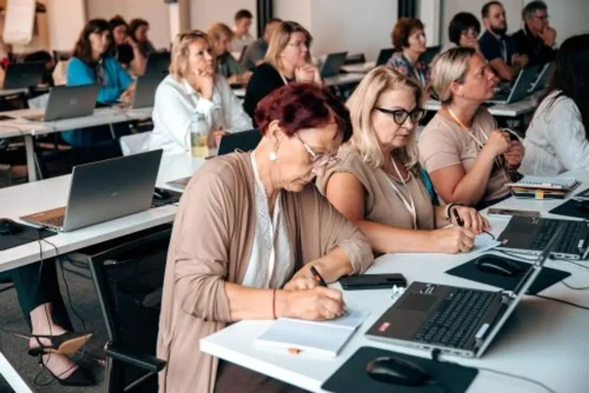 Tiešsaistes kurss pedagogiem “Pygame pamati un vienkāršas spēles izstrāde”