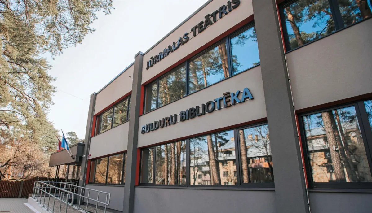 Lasītāju klubiņa tikšanās, īpašais viesis - sinoloģe un atdzejotāja Ieva Lapiņa