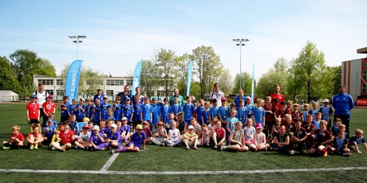 Rīga Bumbo! – jauniešu futbola turnīrs
