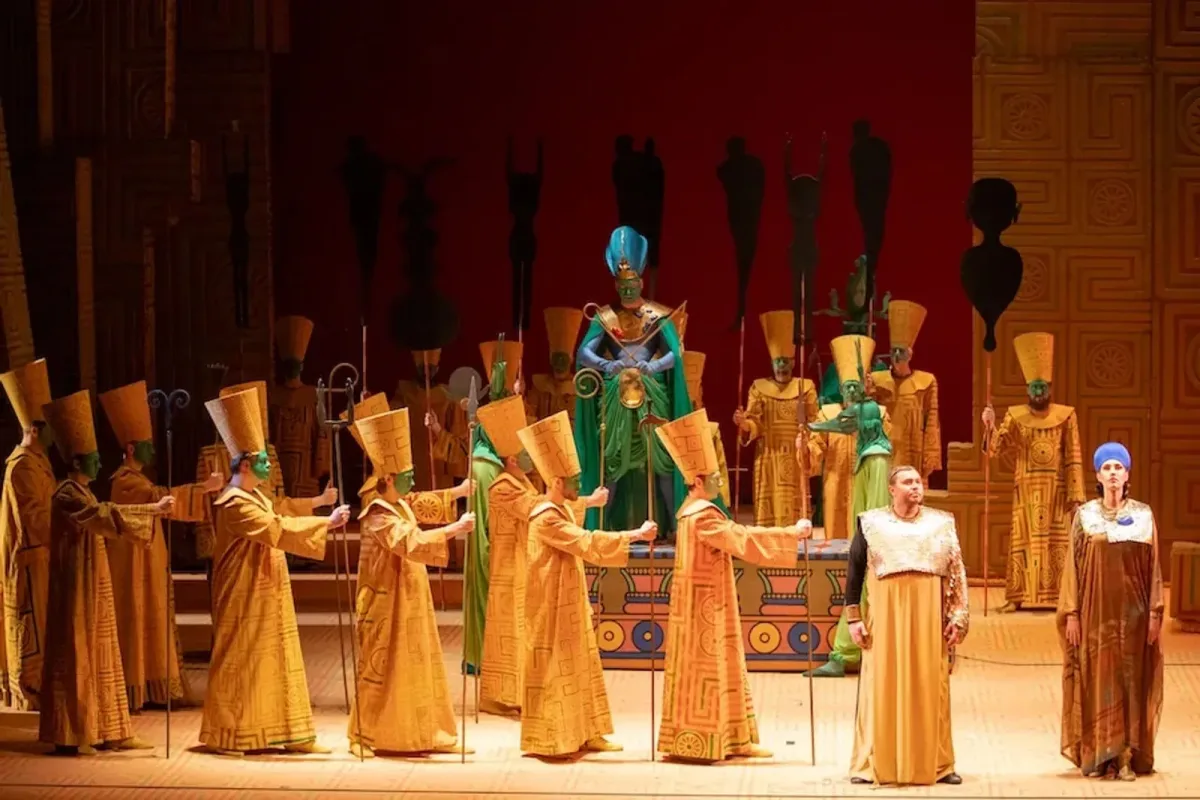 Opera "Aīda"
